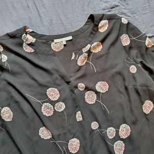 Roll Tab Sleeve Blouse